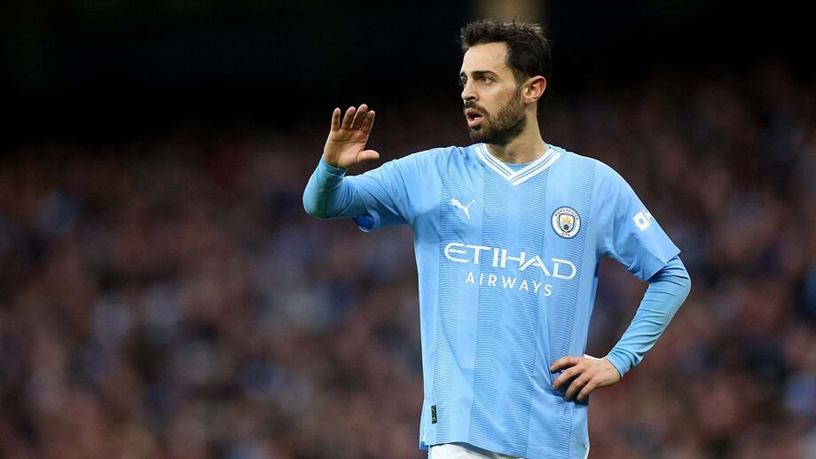 Jogador do City admite que plano inicial era regressar com 32 anos, mas agora...