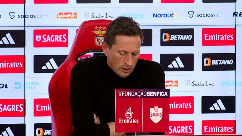 Treinador do Benfica elogiou compromisso do avançado brasileiro que está, a passos, a integrar-se com a equipa