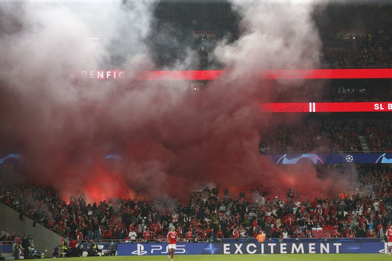 Ultras do Benfica provocam terror em hotel