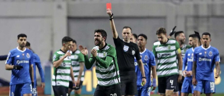 André Pinotes Batista: «Transforma-se aquilo que seria a expulsão do Ricardo Mangas no golo do empate»