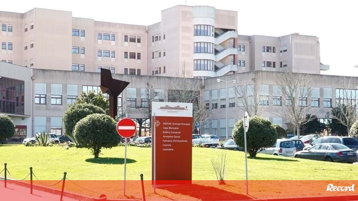 Espera para doentes urgentes ultrapassava as 15 horas às 9 horas no Hospital Amadora-Sintra