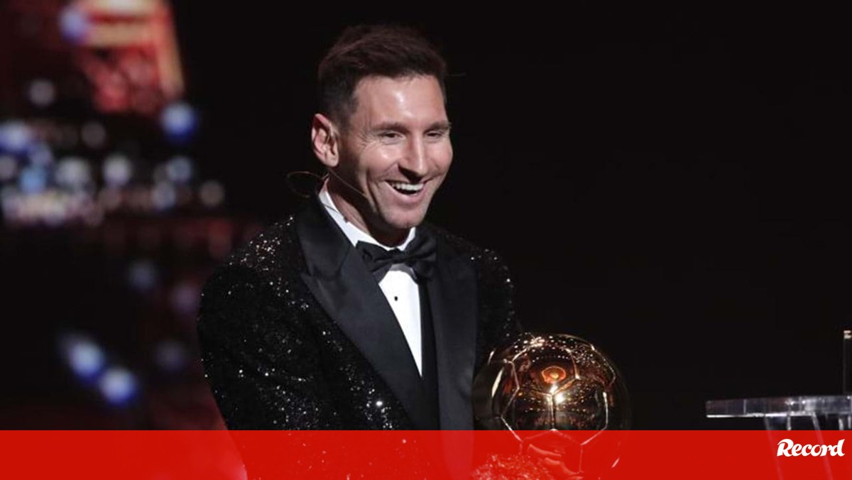 Paris SG acusado de ter tentado subornar jornalista para dar Bola de Ouro a Messi