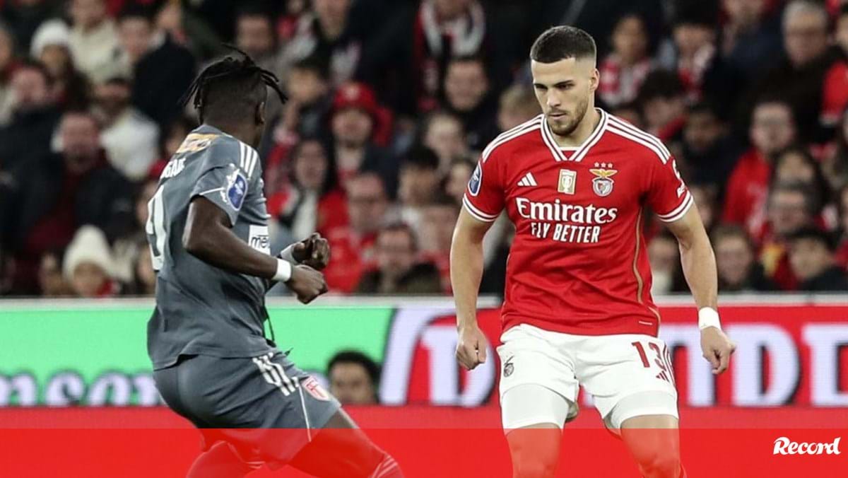 Benfica investe forte na posição de lateral-esquerdo: é a zona da defesa onde mais gastou com Schmidt