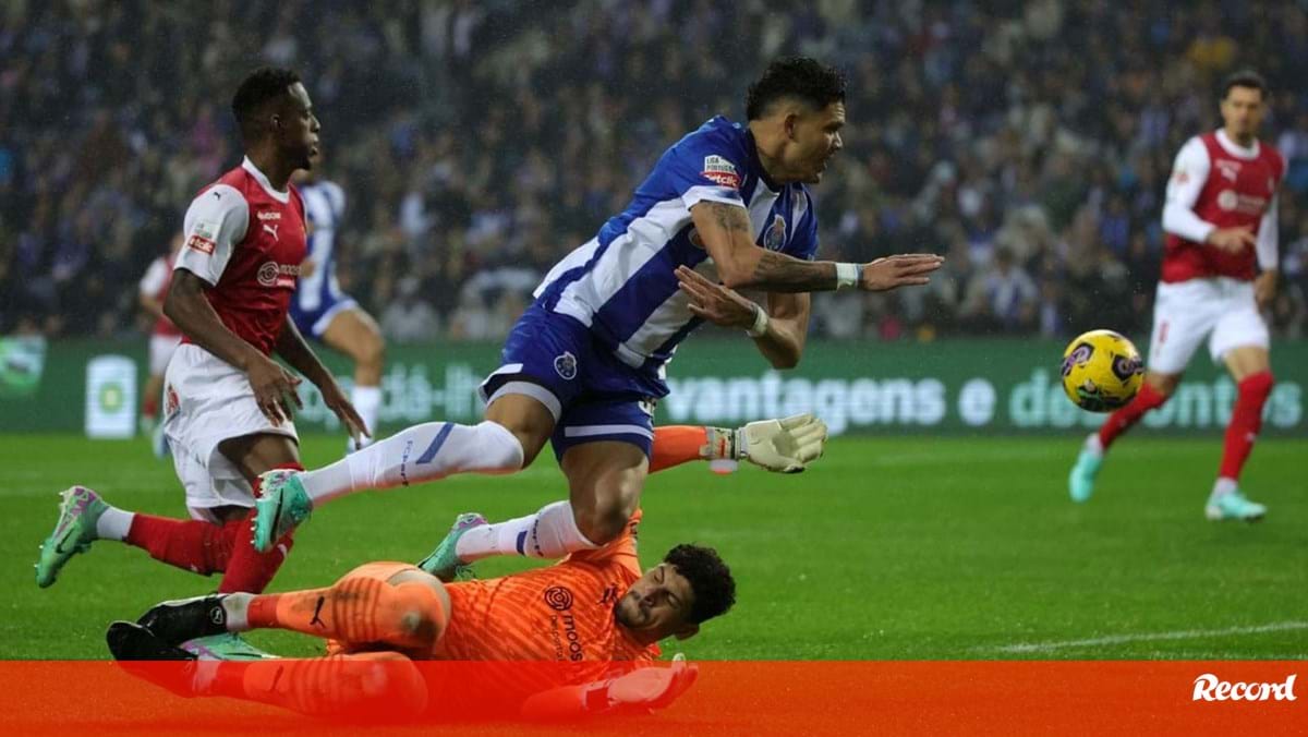 A crónica do FC Porto-Sp. Braga, 2-0: O efeito Amoreira em neoclássico azul