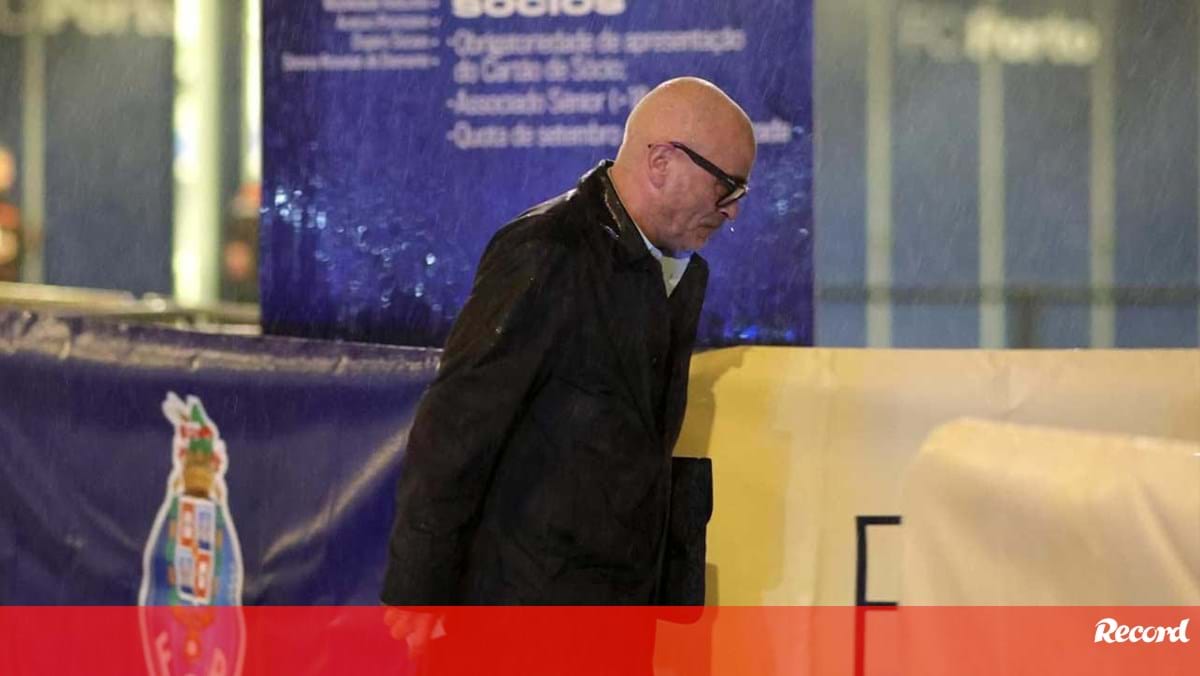 Nuno Lobo considera que Villas-Boas vai a votos para "desunir" o FC Porto