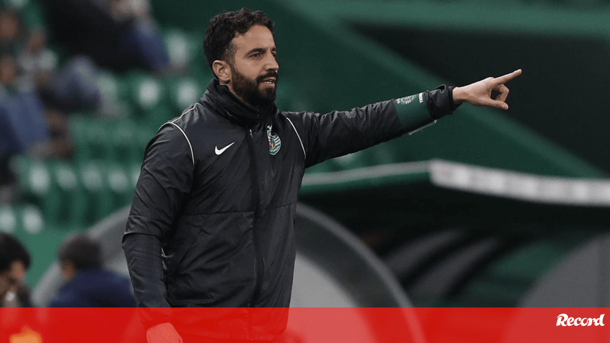 O onze do Sporting para o jogo com o Vizela