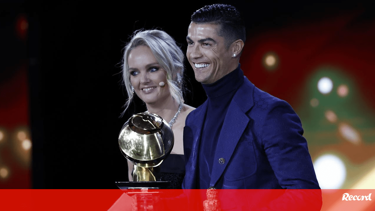 Cristiano Ronaldo foi um dos vencedores nos Globe Soccer Awards: as melhores imagens do evento