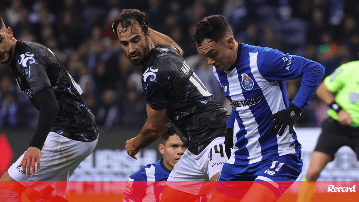 Os casos do FC Porto-Moreirense: especialistas Record analisam os principais lances