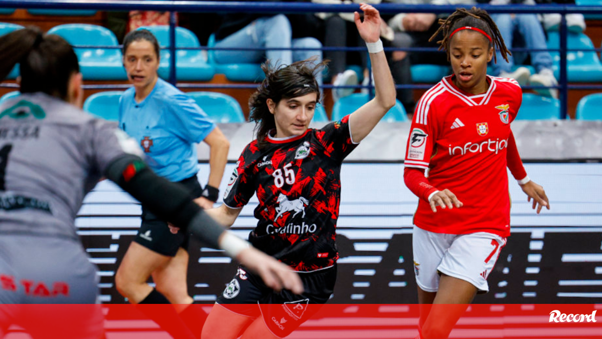 Taça da Liga feminina: Benfica fica pelo caminho e Novasemente vai à final