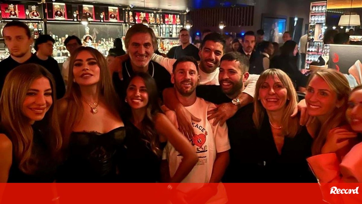 Messi vai jantar fora com amigos e paga 920 euros por um bife... que divide com a mulher