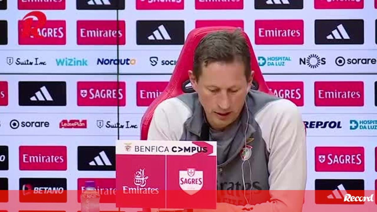 Roger Schmidt sobre Marcos Leonardo: «É importante que possa ter impacto como suplente»