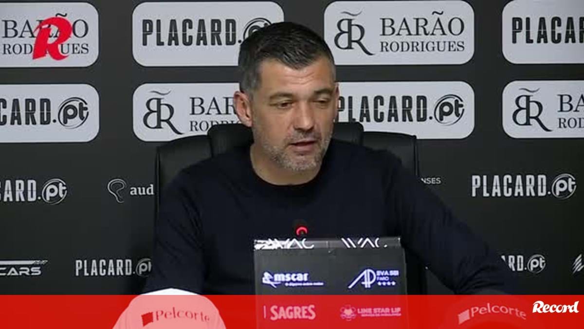 Sérgio Conceição: «Sentado num estúdio, a comentar, depois do jogo sou o melhor treinador do Mundo»