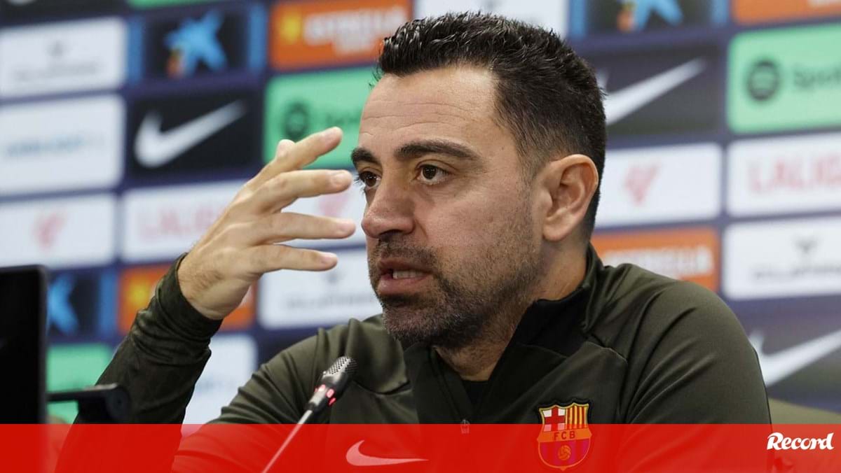 Xavi explica decisão de deixar o Barcelona: «O nosso trabalho não foi valorizado»