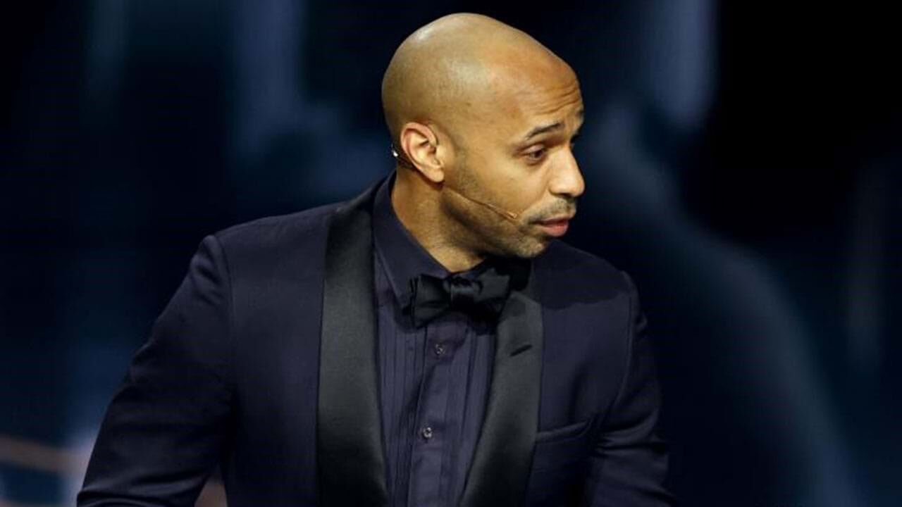 Henry, o apresentador da gala, 'recebeu' o galardão