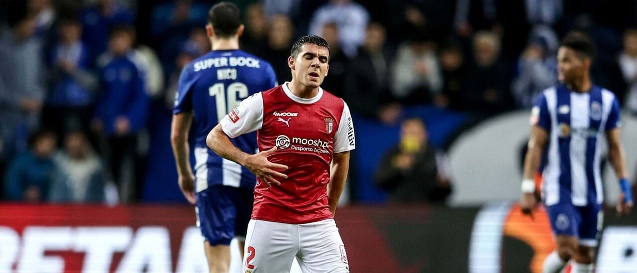 Víctor Gómez foi a imagem da frustração no Dragão