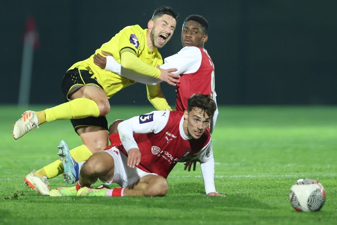 /fotosgeral/Fotos/2-50090708#f0ee6019426117ecc0c5b1d9245157cd (20140983) (Milenium)