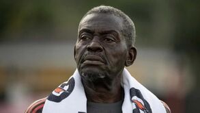 Morreu Denir, lendário massagista do Flamengo que lutava contra um cancro no cérebro