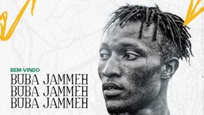 Buba Jammeh rescinde contrato com o E. Amadora