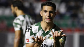 André Luís a caminho da China