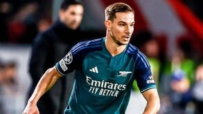 Imprensa inglesa aponta jogadores 'esquecidos' na Premier League e coloca dois portugueses na lista