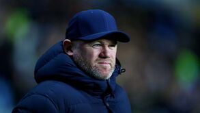 Oficial: Wayne Rooney despedido do Birmingham