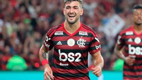 De corpo e mente no Mengão: De Arrascaeta está focado no Flamengo