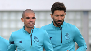 Pepe e Grujic reservam lugar para o dérbi no Bessa