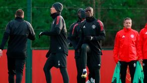Eric Bailly abre o livro: Dos 'rijos' Ibra e Rooney até à 'lenda' Cristiano Ronaldo
