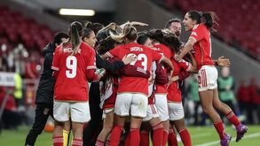 Equipa de futebol feminino do Benfica sobe no ranking e espreita top-10