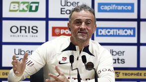Luis Enrique sobre Ugarte depois de o deixar... no banco: «Esta noite foi magnífico»
