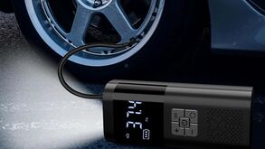 Este compressor portátil é um sucesso de vendas! Pode salvar-lhe o dia ao ajudá-lo nas mais variadas situações
