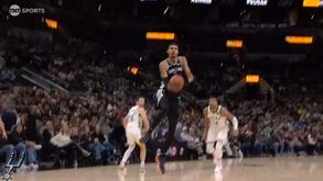 Wembanyama brilhou frente a Giannis com jogadas memoráveis: uma delas deixou todos os fãs boquiabertos