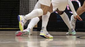 Leões sobem ao 4º lugar