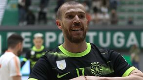 Cavinato tem novo clube e garante: «Posso jogar, o campeonato não tem vínculo com a FIFA»