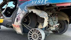 Parece impossível, mas Nasser Al-Attiyah conseguiu terminar a etapa no Dakar