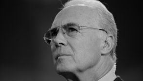 «Um dos imortais por direito da história do futebol»: todas as reações à morte de Franz Beckenbauer
