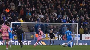 O golaço de Patrick Bamford que deixou os ingleses de boca aberta