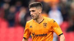 Vinagre recupera no Hull