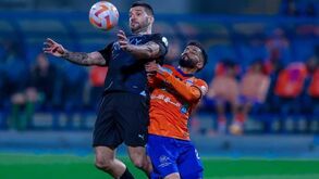 A oferta que mudou o futebol na Arábia Saudita: 4 mil dólares e uma casa para jogar na... 3.ª divisão