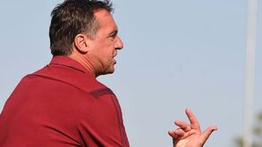 Juan José Borrelli treinou Rollheiser e garante: «Há uma geração de jovens muito boa na Argentina»