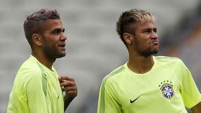 Dani Alves recebe apoio especial: Neymar já terá gasto 150 mil euros para o ajudar