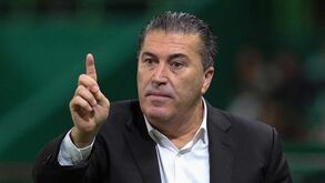 José Peseiro: «Qualquer erro, um cartão vermelho ou uma jogada infeliz...»