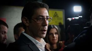 Rui Costa: «Não vou aceitar que um ex-jogador do Benfica, e que ainda vive o clube, não tenha lugar no Estádio da Luz»