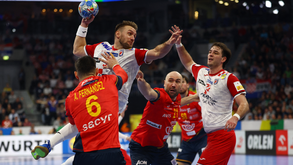 Croácia entra a vencer a vice-campeã europeia Espanha no Europeu de andebol