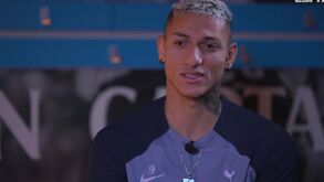 Richarlison: «Havia dias em que ia treinar e depois trancava-me no quarto»