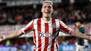 Benfica sobe a proposta para antecipar chegada de Rollheiser