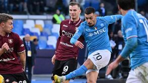 Os dias difíceis do Nápoles: um sorriso numa época bem diferente