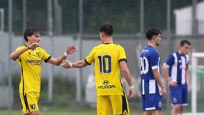 A crónica do Famalicão-FC Porto, 2-0: campeão garante passagem