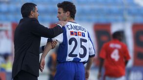 «É para o leitinho do miúdo!»: Cândido Costa recorda o dia em que Mourinho o colocou a jogar 2 minutos