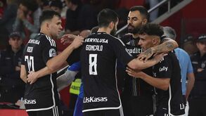 Benfica-Caxinas, 5-0: a mandar evitam-se atrasos